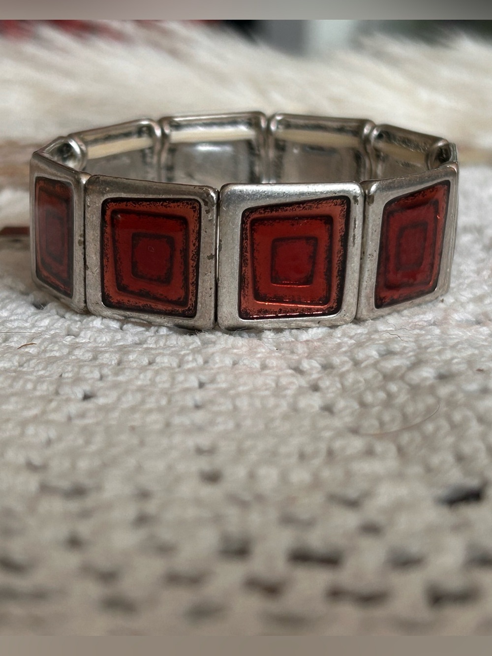 Vintage Spoutnik Red Enamel Stretch Bracelet | Mid-Century Mod Geometric Jewelry